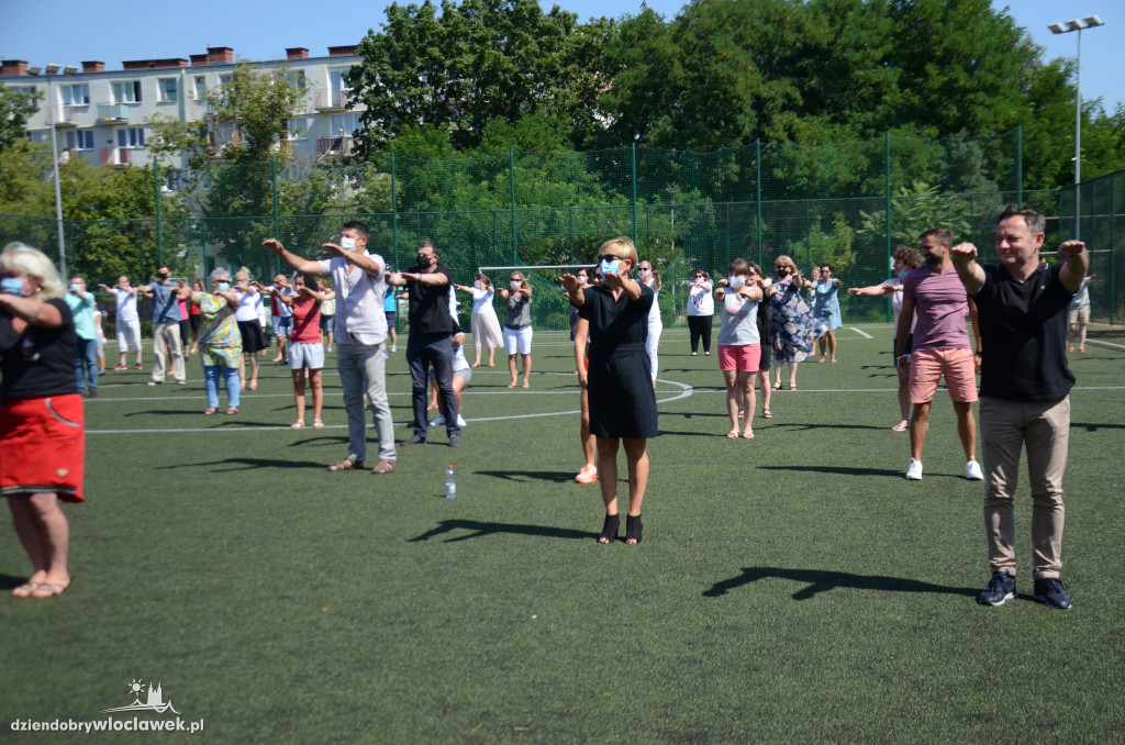 Kacperkowy Challenge na boisku SP 5