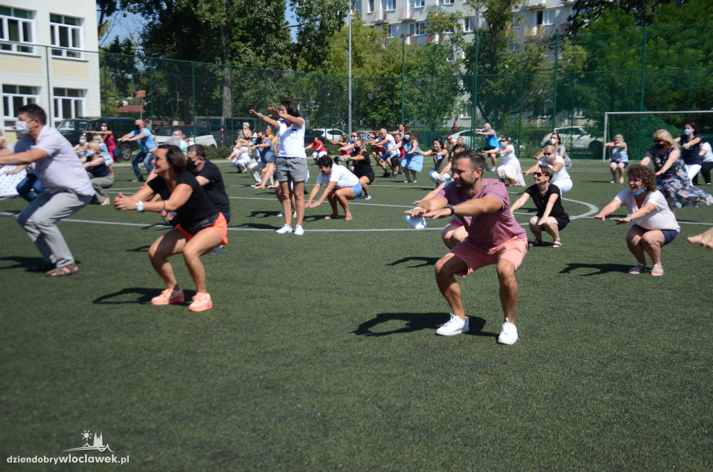 Kacperkowy Challenge na boisku SP 5