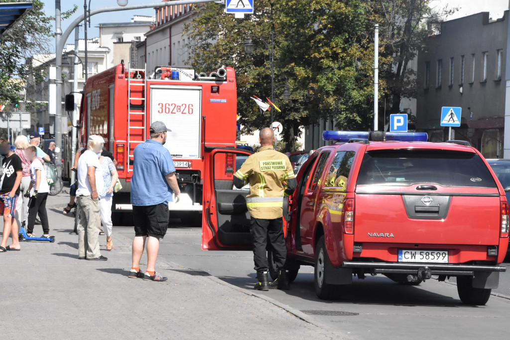 Kłęby dymu nad centrum. Co zrobili złomiarze?