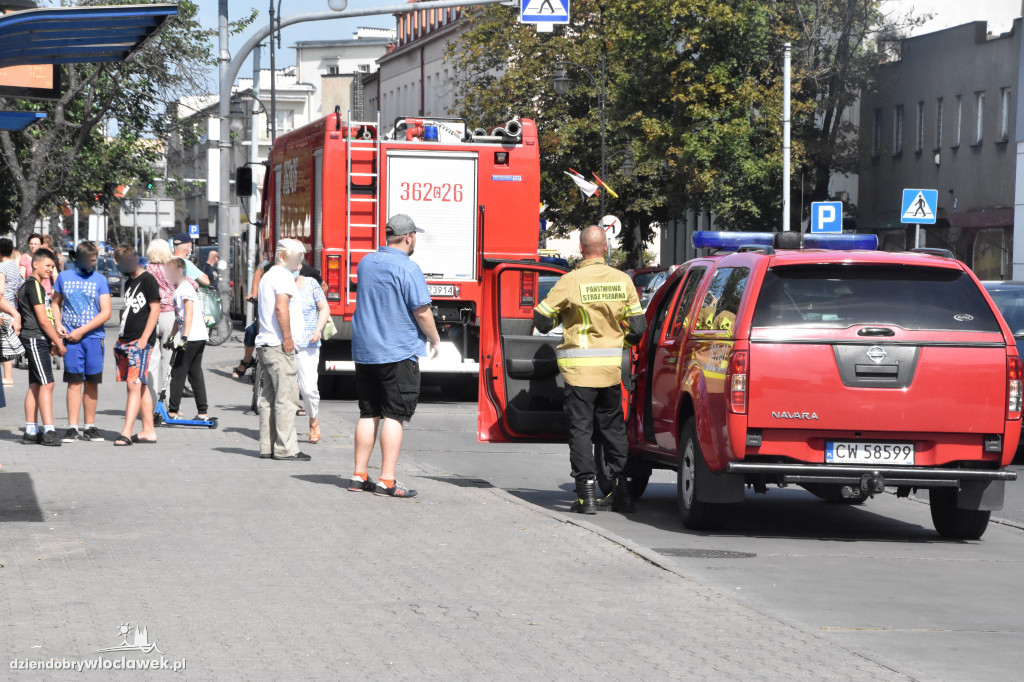 Kłęby dymu nad centrum. Co zrobili złomiarze?