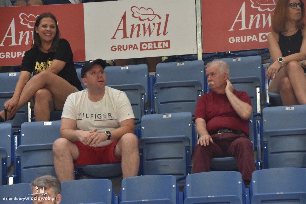 Kibice na ANWIL Basketball Cup