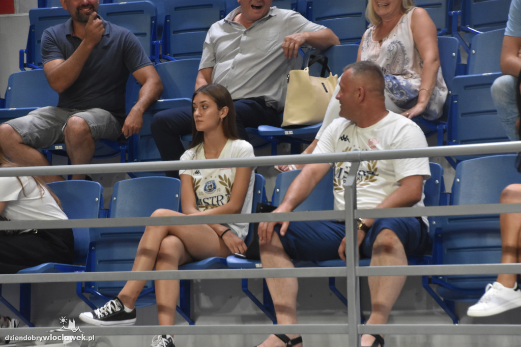 Kibice na ANWIL Basketball Cup