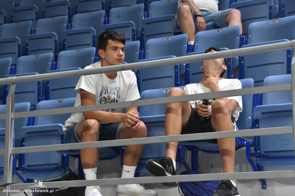 Kibice na ANWIL Basketball Cup