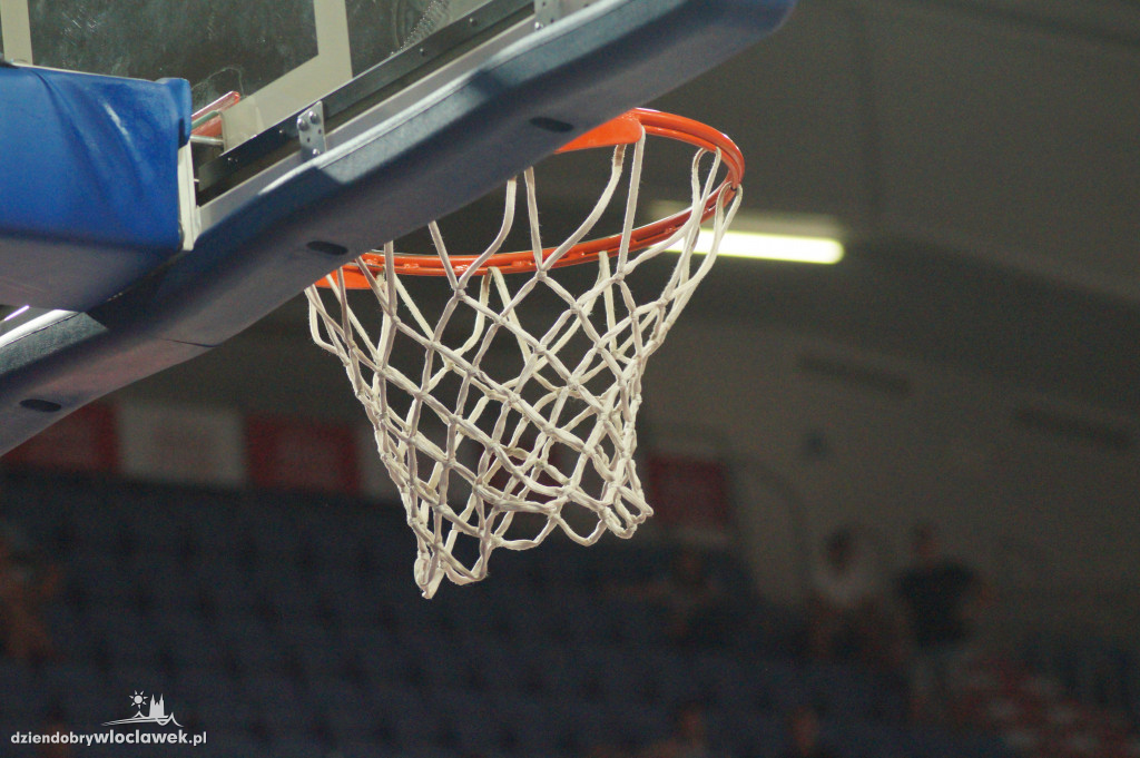 Konkurs rzutów za trzy firmy Anwil