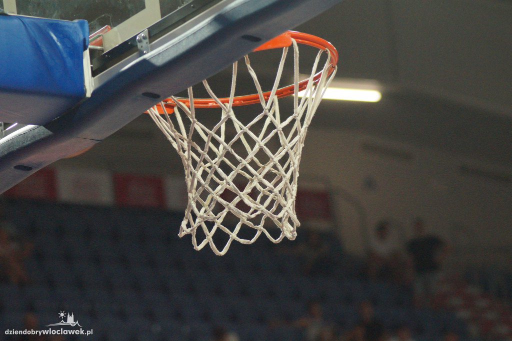 Konkurs rzutów za trzy firmy Anwil