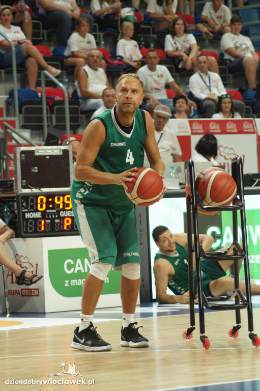 Konkurs rzutów za trzy firmy Anwil