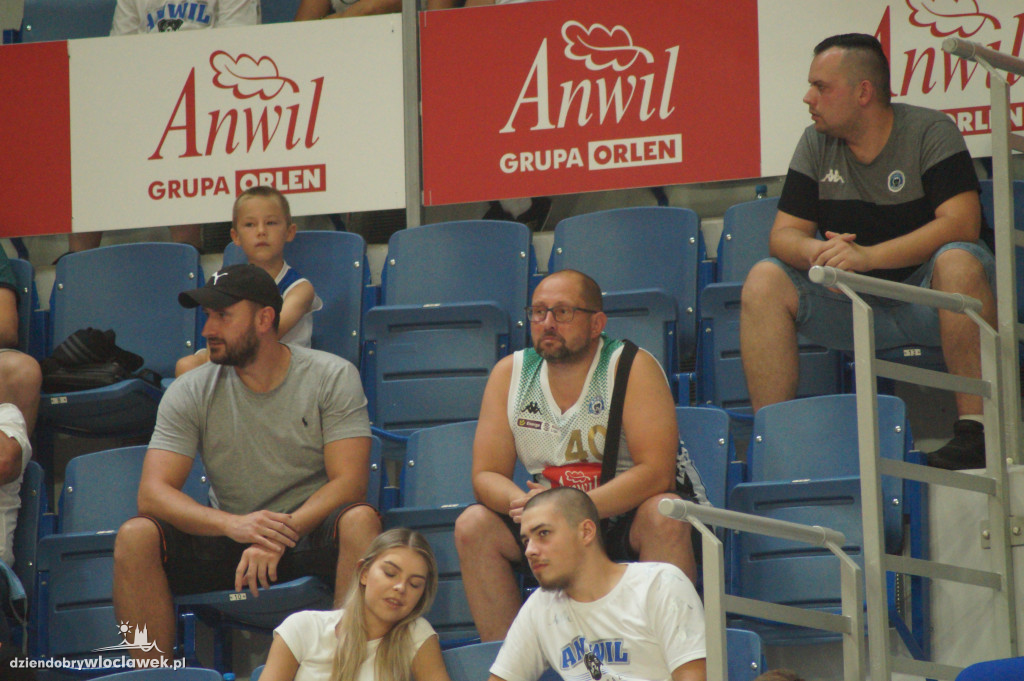 Kibice na meczu Anwil vs Start