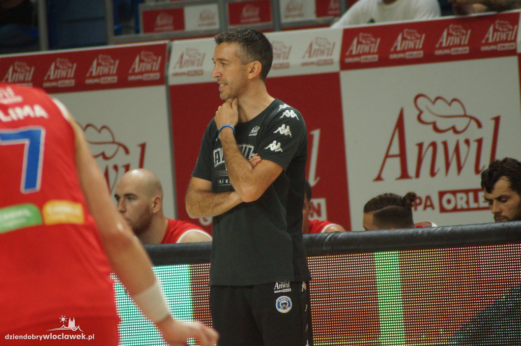 Mecze 2. dnia Anwil Basketball Cup