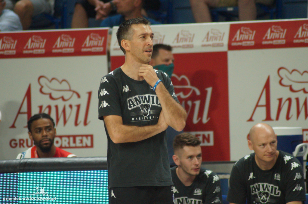 Mecze 2. dnia Anwil Basketball Cup