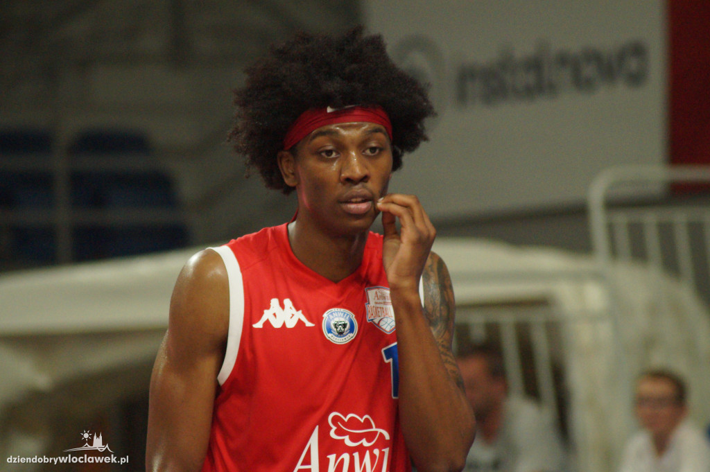 Mecze 2. dnia Anwil Basketball Cup