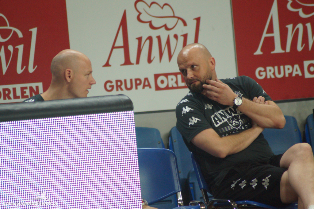Mecze 2. dnia Anwil Basketball Cup