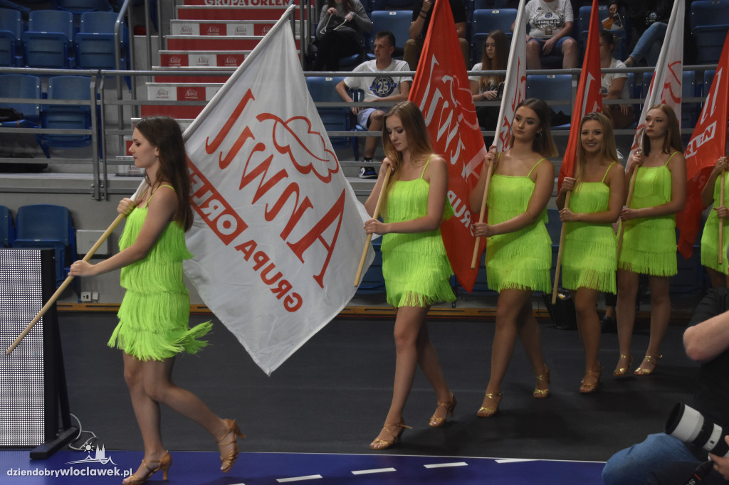 Cheerleaderki na meczu Anwil - BM Slam Stal