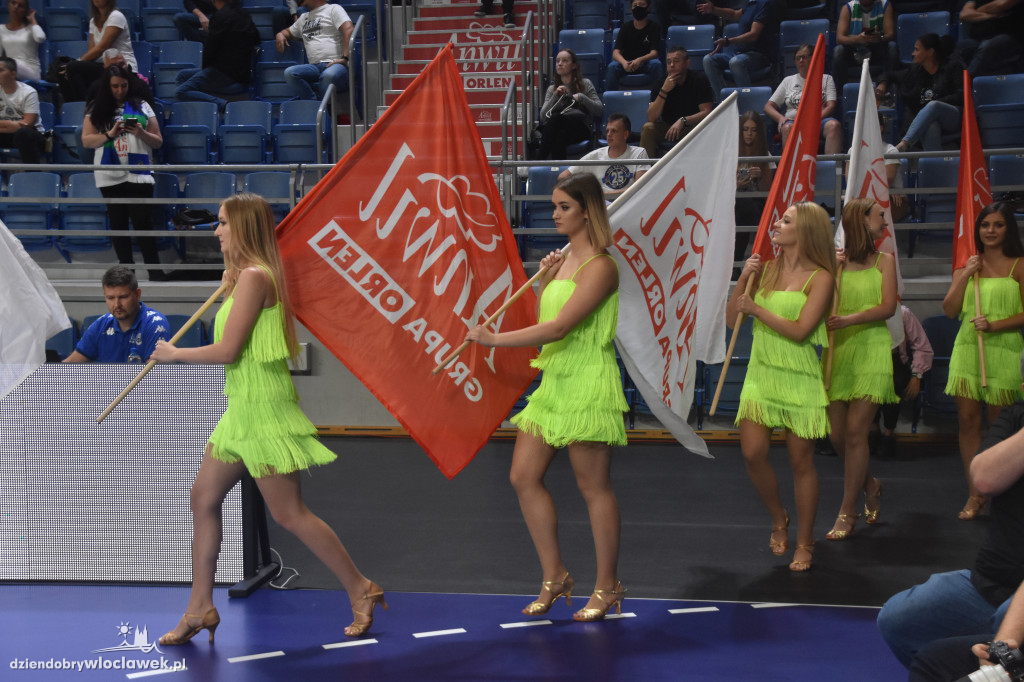 Cheerleaderki na meczu Anwil - BM Slam Stal