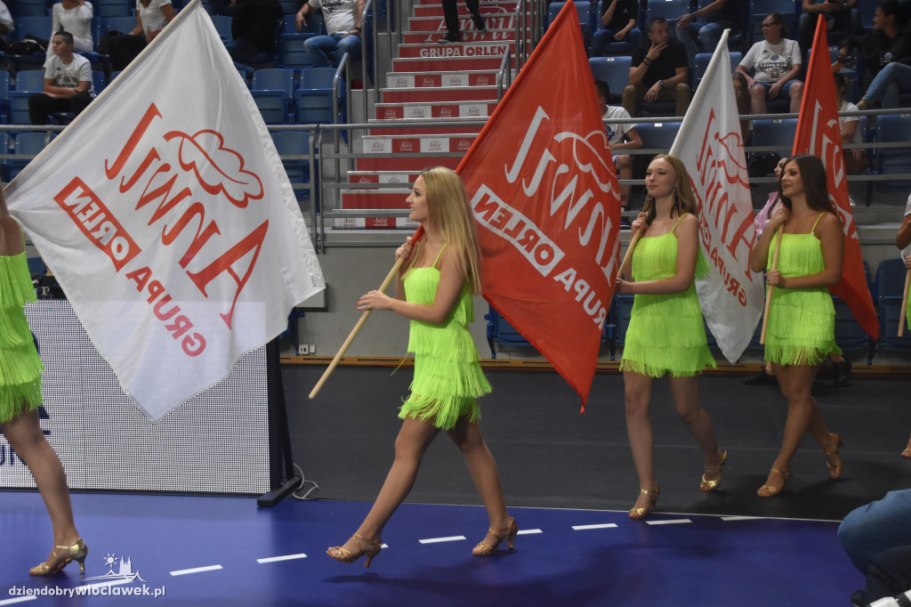 Cheerleaderki na meczu Anwil - BM Slam Stal