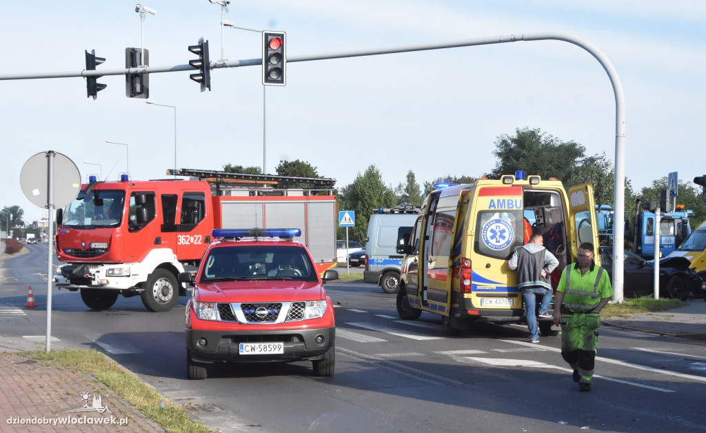 Zderzenie czterech aut na Kazimierza Wielkiego