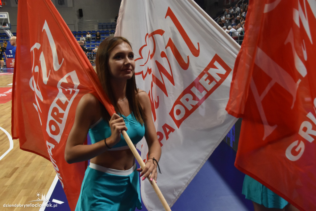 Cheerleaderki na meczu Anwil - Trefl Sopot