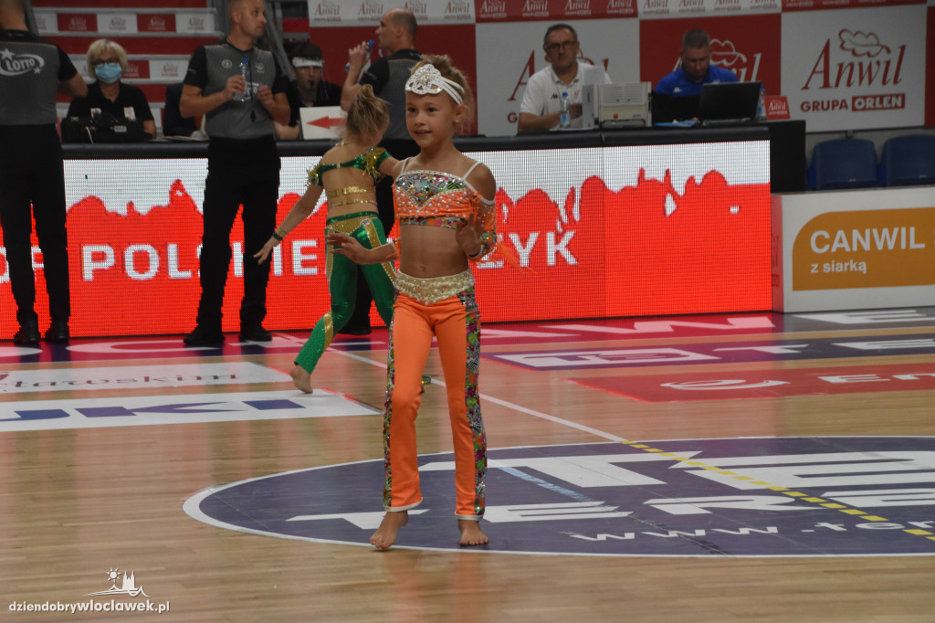 Cheerleaderki na meczu Anwil - Trefl Sopot