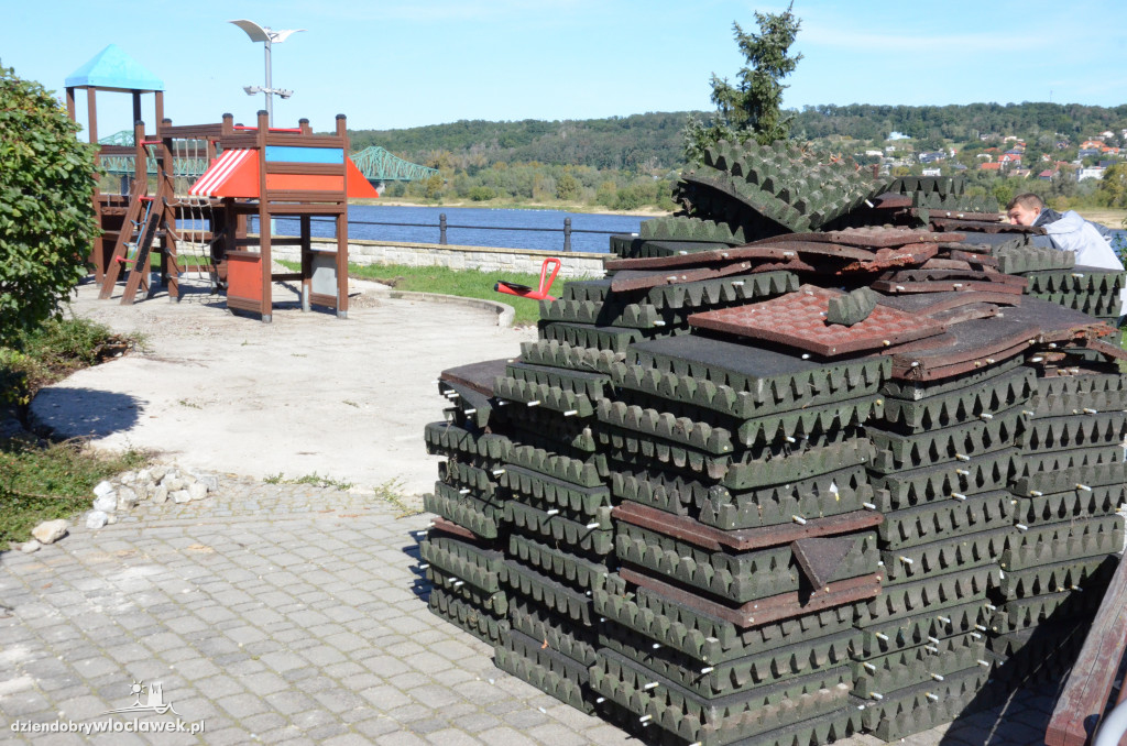 Lifting placu zabaw na bulwarach