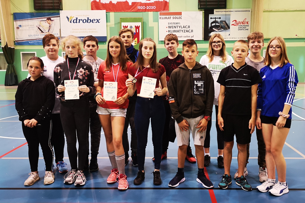 Badmintoniści UKS START z medalami