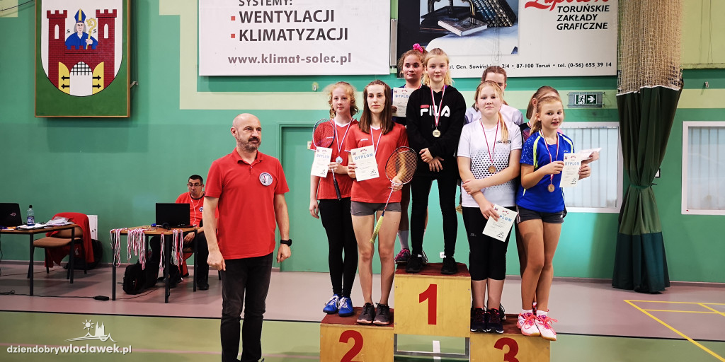 Badmintoniści UKS START z medalami