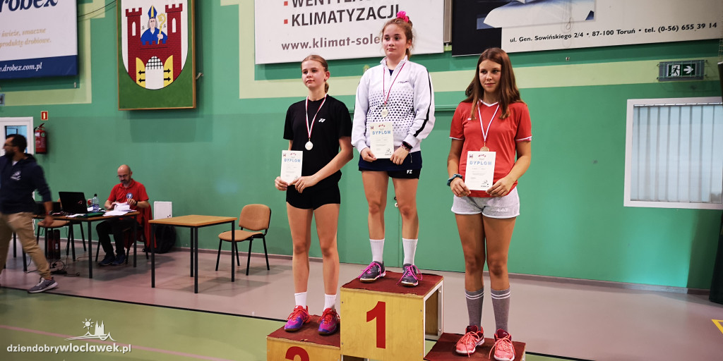 Badmintoniści UKS START z medalami
