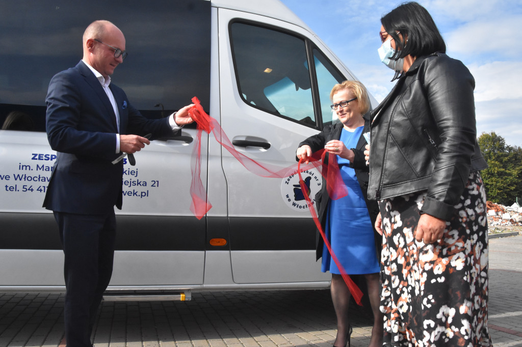Nowy autobus dla Zespołu Szkół nr 3