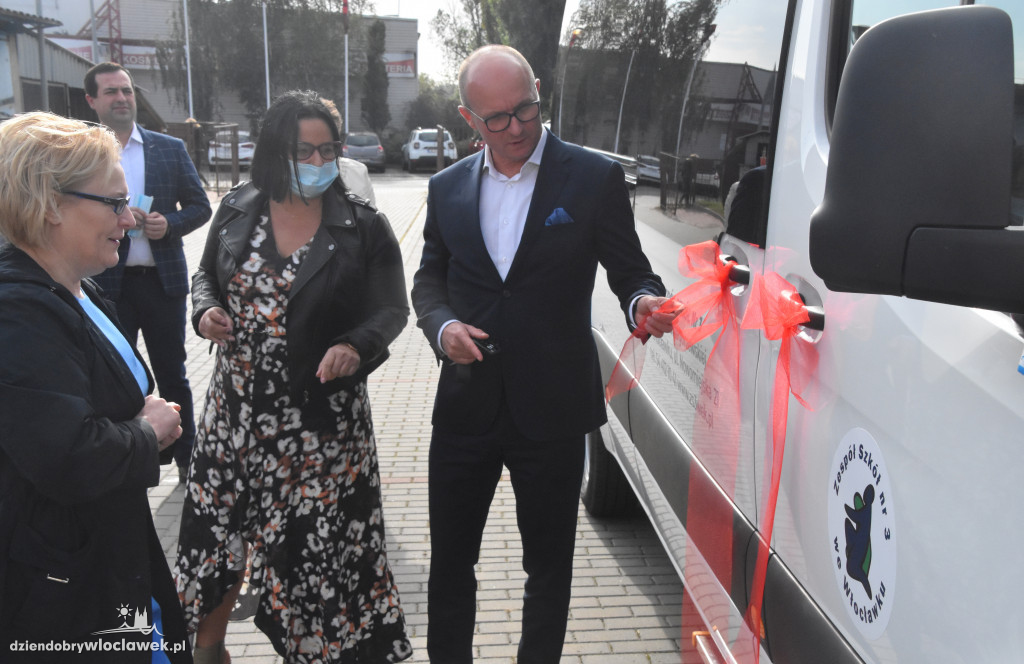 Nowy autobus dla Zespołu Szkół nr 3