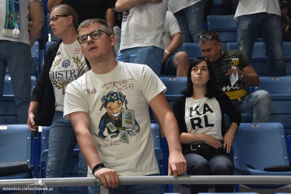 Kibice na meczu z Legią Warszawa
