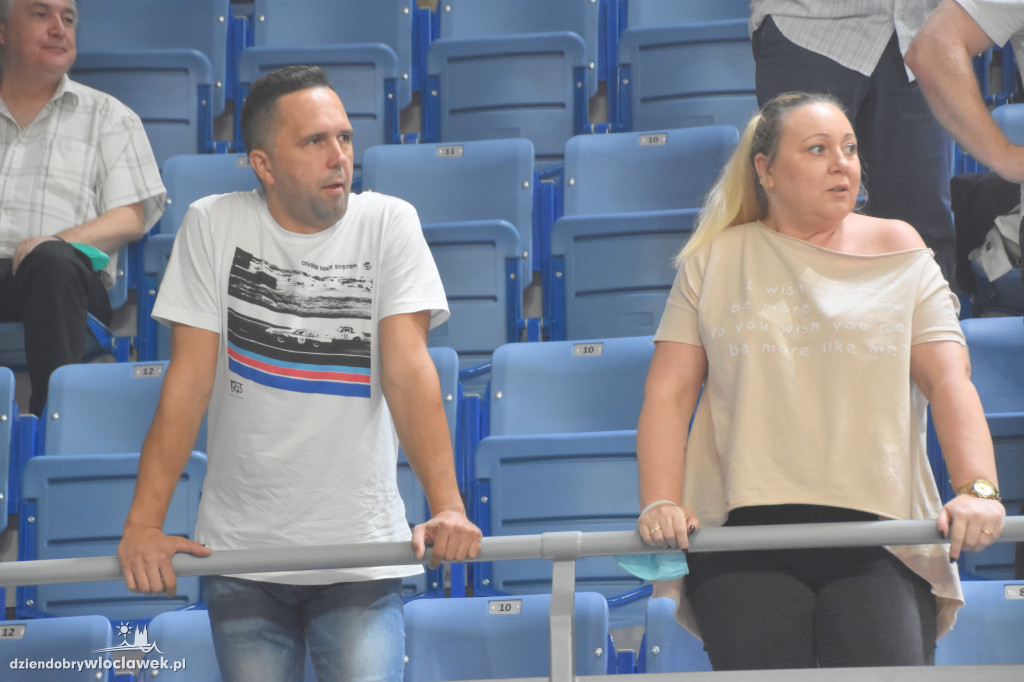 Kibice na meczu z Legią Warszawa