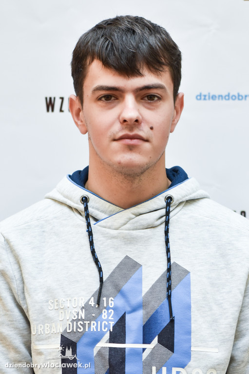 Jesienne Metamorfozy: Wiktor