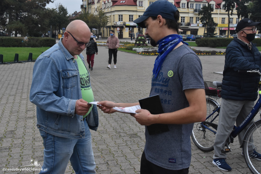 Antycovidowcy protestowali na pl. Wolności