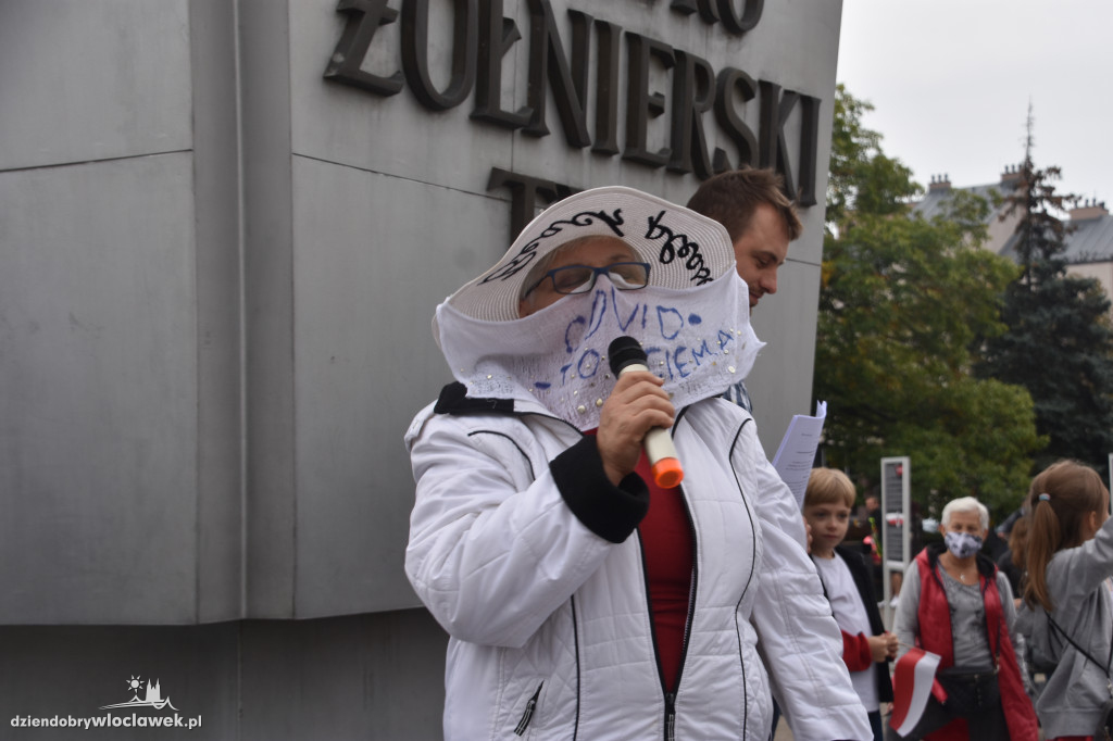 Antycovidowcy protestowali na pl. Wolności