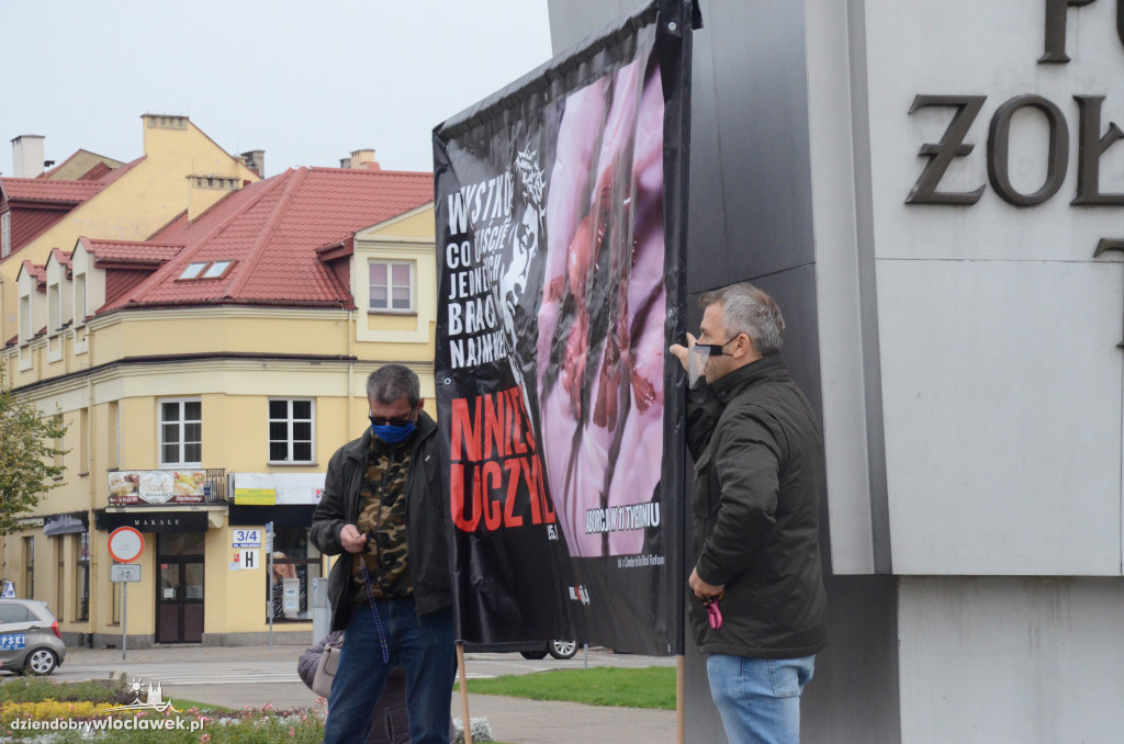 Obrońcy życia modlili się na pl. Wolności