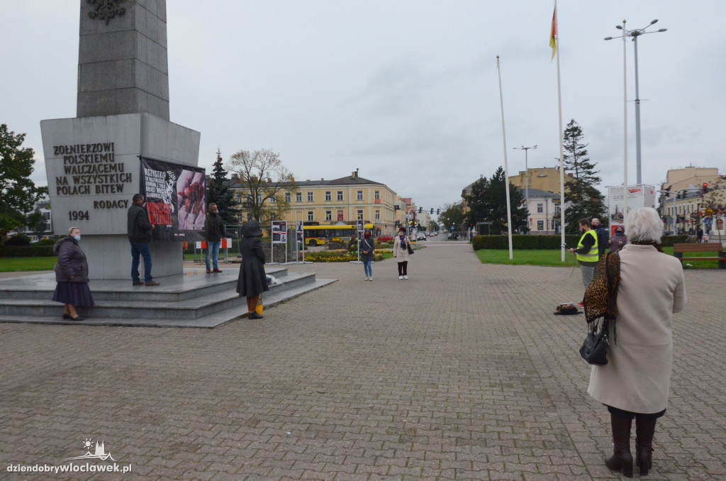 Obrońcy życia modlili się na pl. Wolności