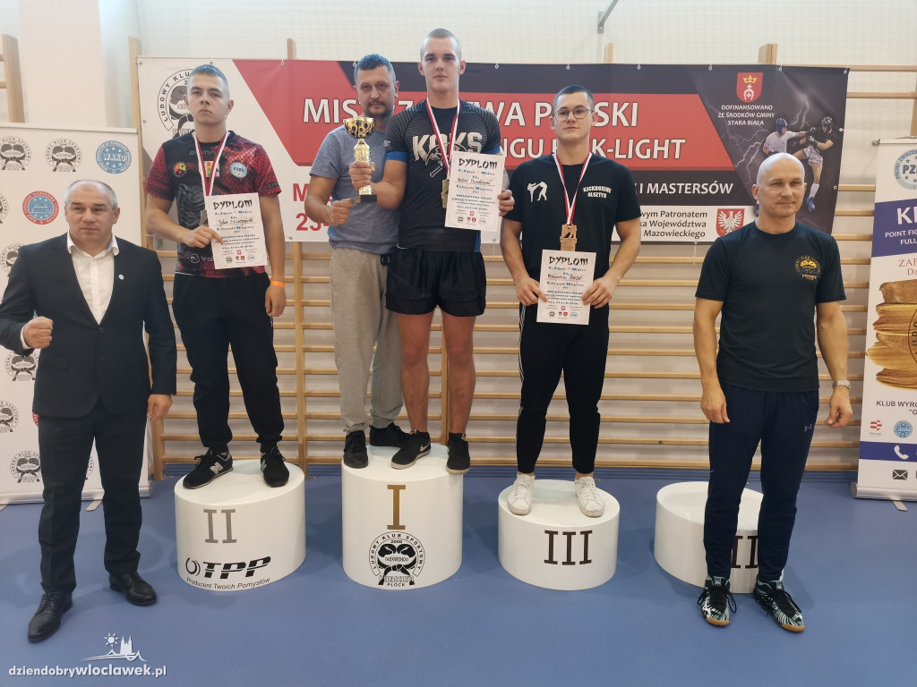 Zawodnicy AMSW z kolejnymi medalami