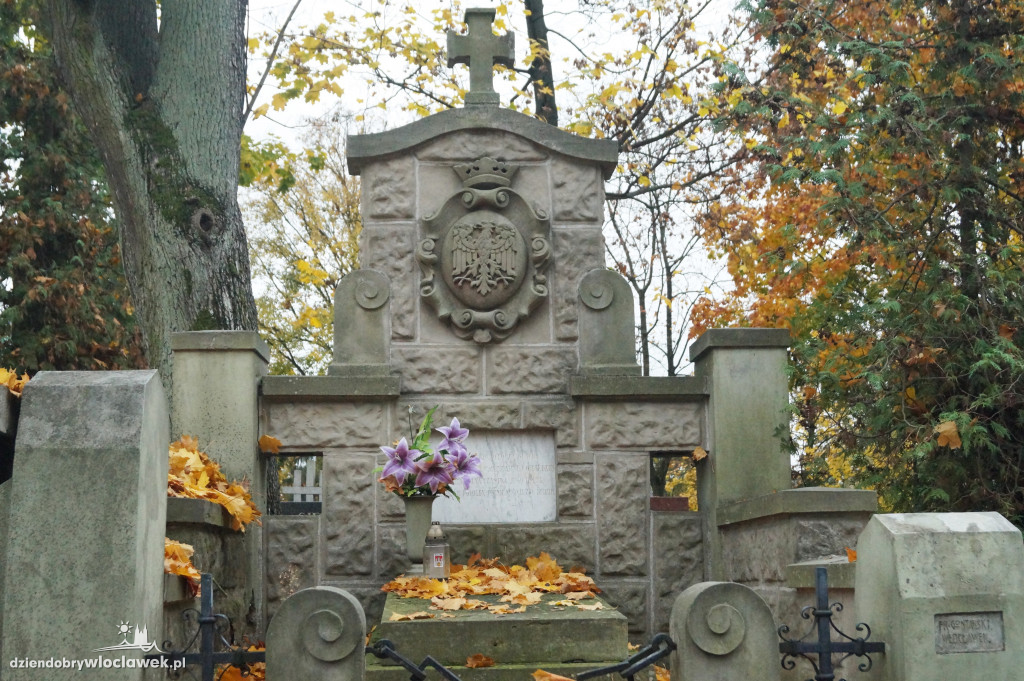 Te nagrobki odnowiono za pieniądze z kwest