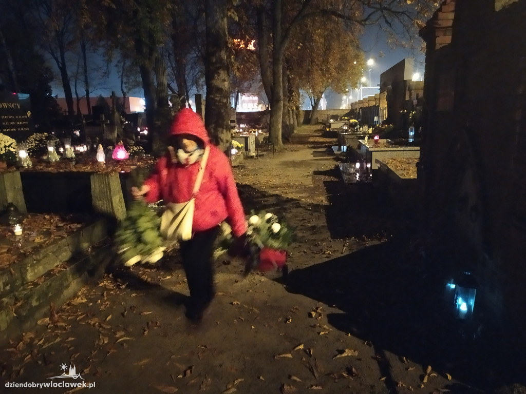 Włocławianie chcą zdążyć przed zamknięciem  cmentarzy
