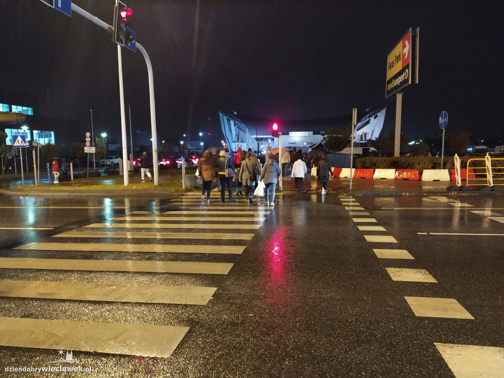 Włocławianie chcą zdążyć przed zamknięciem  cmentarzy