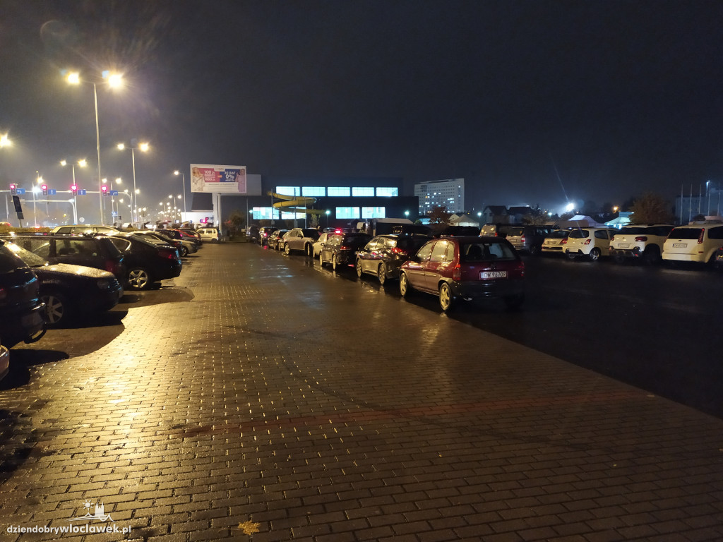 Włocławianie chcą zdążyć przed zamknięciem  cmentarzy