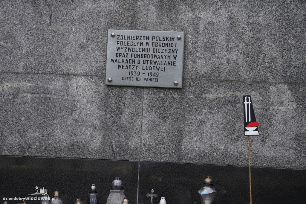 Władze miasta odwiedziły cmentarz komunalny