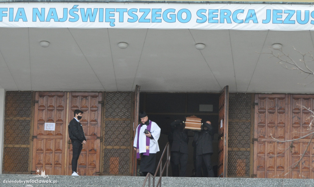 Na cmentarzu w Pińczacie pożegnano anglistę z LMK