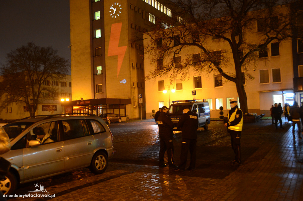 Strajk Kobiet, 6.XI Policja spisywała uczestniczki