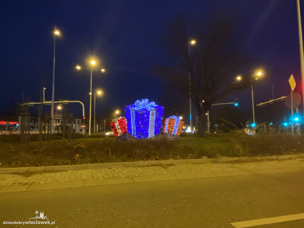 Pojawiły się świąteczne iluminacje