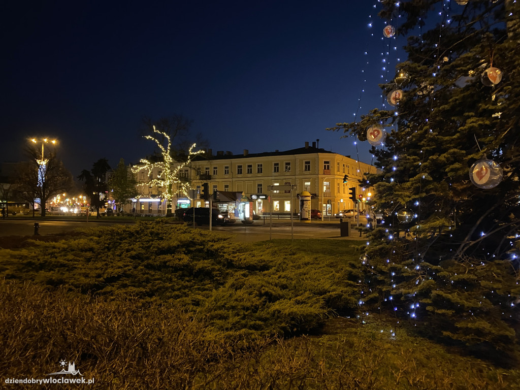 Pojawiły się świąteczne iluminacje