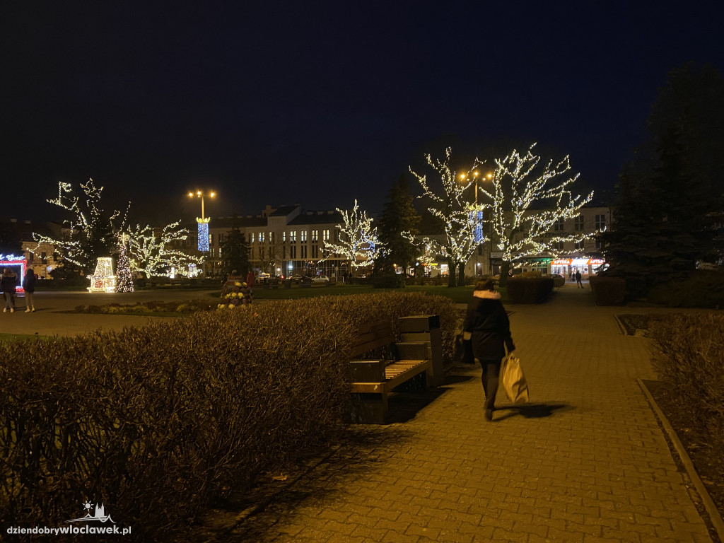 Pojawiły się świąteczne iluminacje