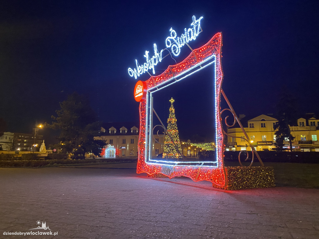 Pojawiły się świąteczne iluminacje
