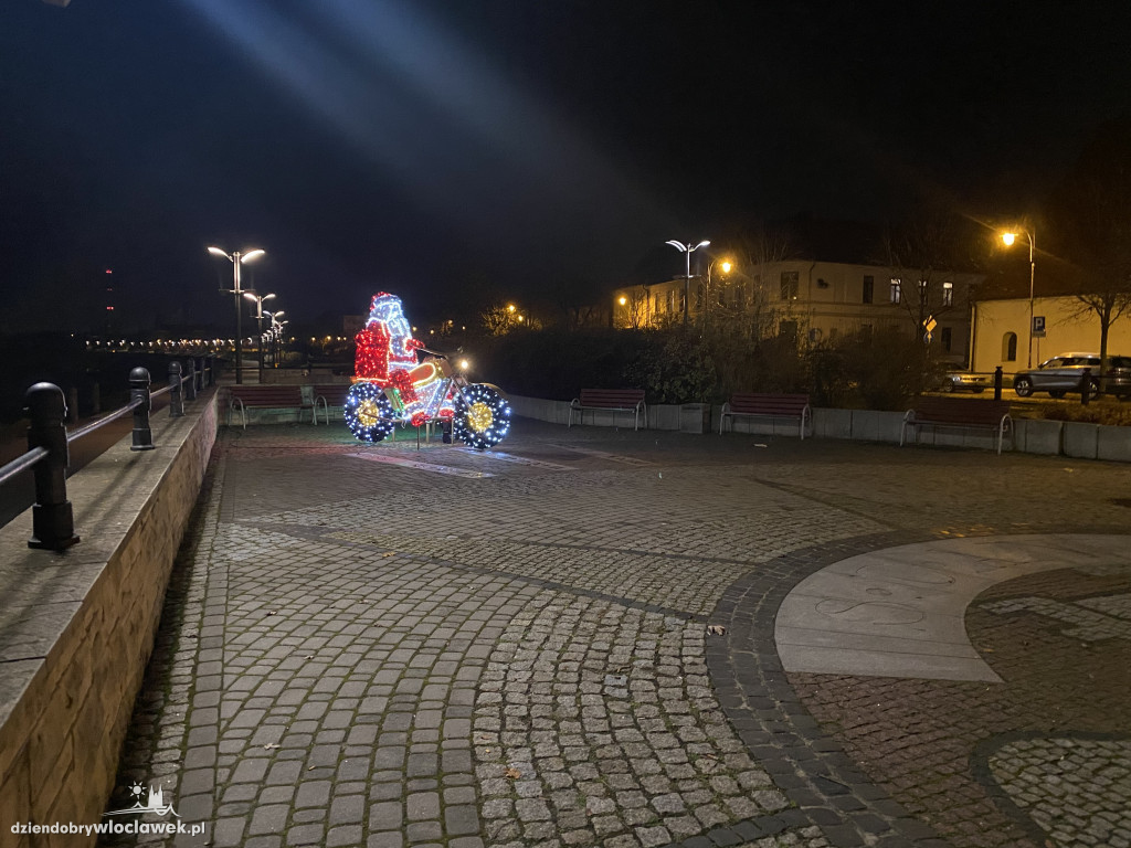 Pojawiły się świąteczne iluminacje