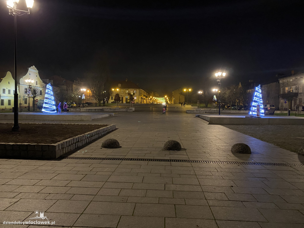Pojawiły się świąteczne iluminacje