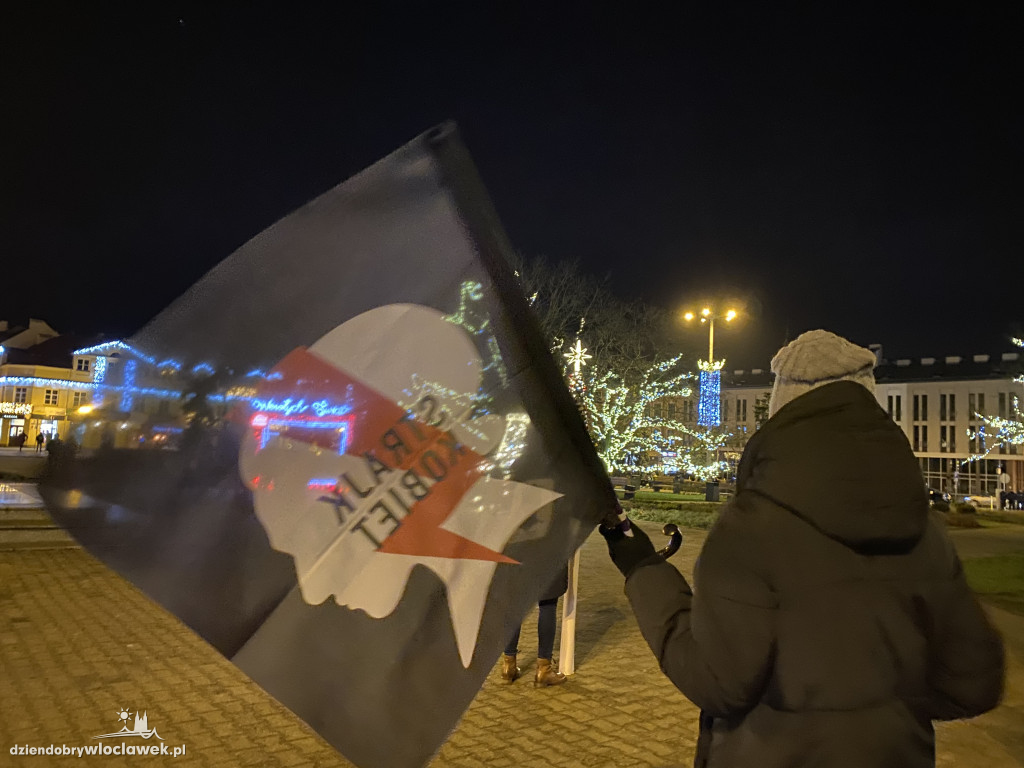 Protest kobiet na pl. Wolności