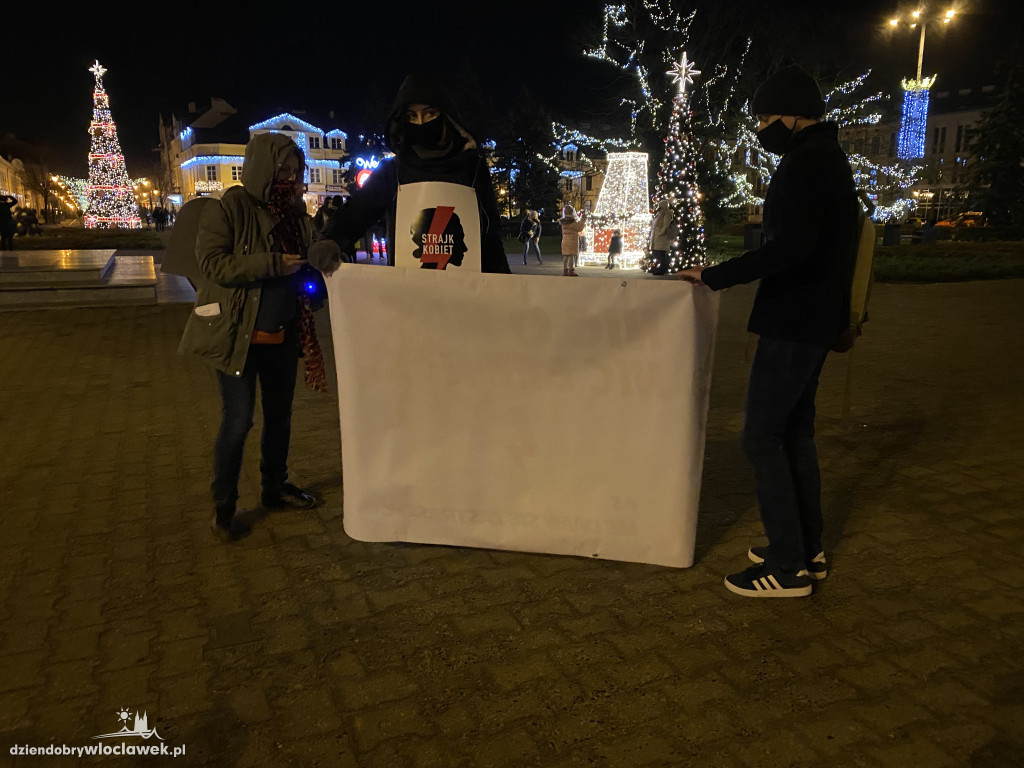Protest kobiet na pl. Wolności